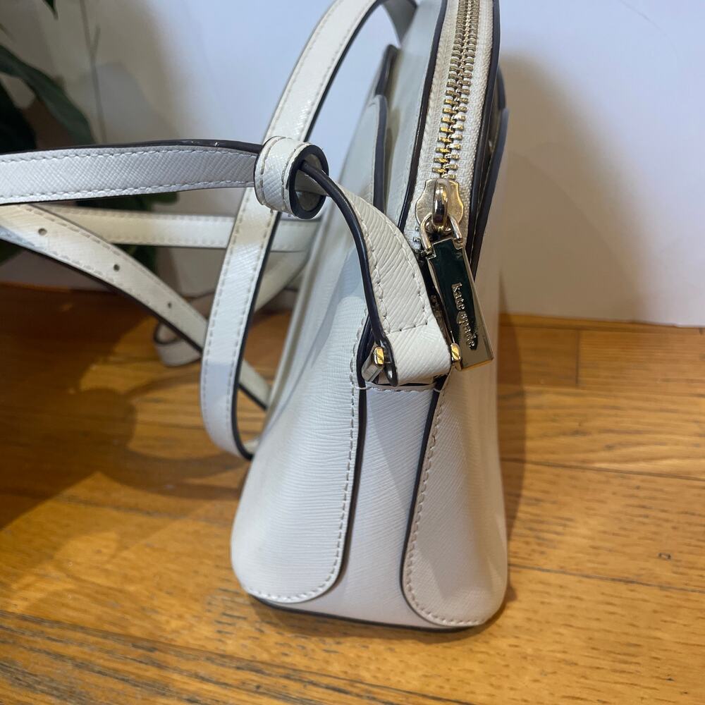 Kate Spade Payton Dome Crossbody in Saffiano leather Beige - Picture 5 of 14